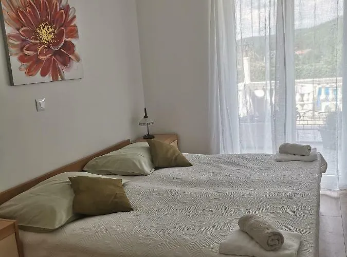 Apartment Surina App Surina's *